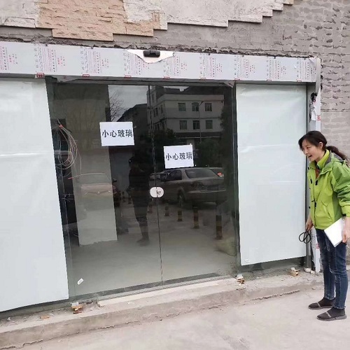 無人酒店感應(yīng)門案例