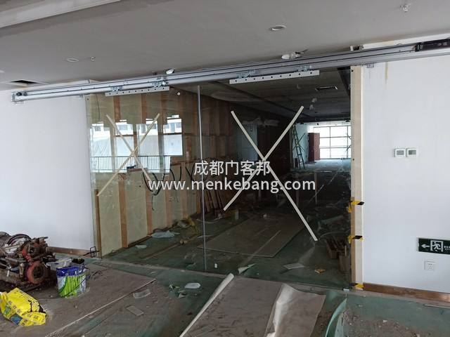 電動玻璃感應門維修,成都電動玻璃感應門維修,玻璃自動感應門維修電話