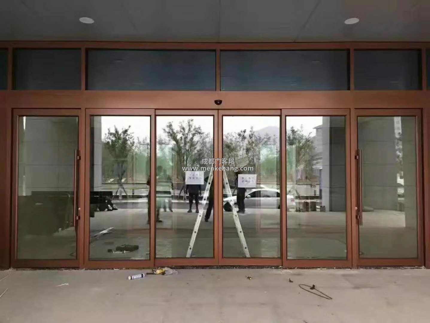 四川成都安裝自動(dòng)感應(yīng)門(mén),感應(yīng)門(mén)銷(xiāo)售安裝