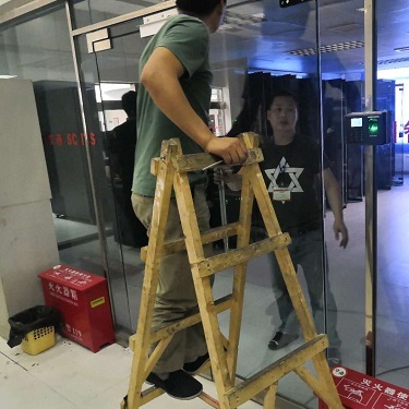 成都玻璃門裝門禁案例