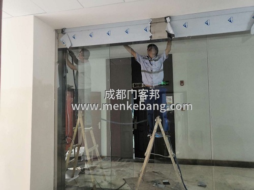 龍泉自動(dòng)門(mén)定做,龍泉感應(yīng)玻璃自動(dòng)門(mén),龍泉玻璃門(mén)自動(dòng)門(mén)安裝定制廠(chǎng)家案例